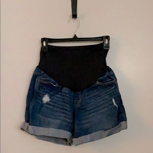 Maternity old navy shorts
